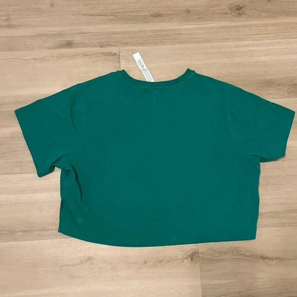 Lululemon all yours cropped tshirt raceway green - Picture 3 of 4